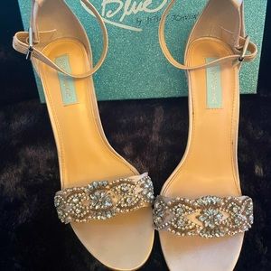 BESTY JOHNSON Wedding (champagne) shoes size 9.5